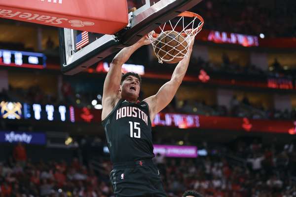 謝潑德強(qiáng)勢(shì)崛起 火箭或?qū)⒎艞壙匦l(wèi)補(bǔ)強(qiáng)計(jì)劃