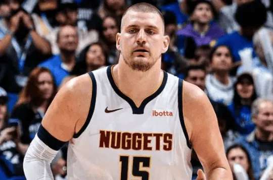 阿德爾曼眼中那個"不像超巨的約基奇"：波瀾不驚的塞爾維亞大個子